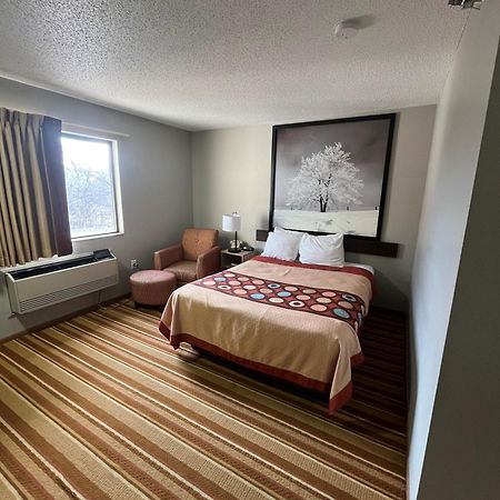 Super 8 By Wyndham Blair Hotel Luaran gambar